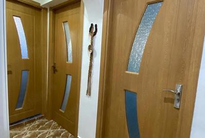 Apartament cu 3 camere decomandat, mobilat în Central - 4
