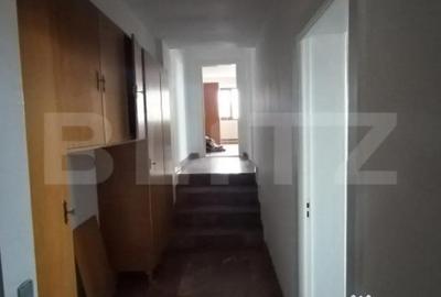 Casă cu 4 camere cu Teren 200 Mp în Cetate - 1
