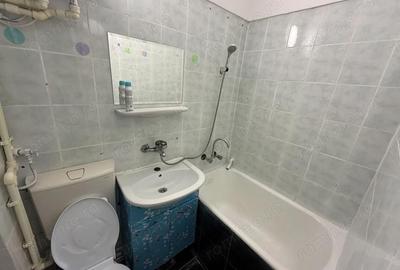 Garsonieră decomandată în CET - 1