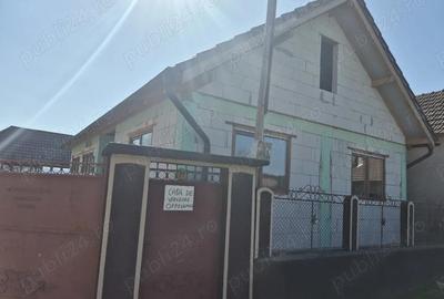 Casă cu Teren 23 Mp în Groși - 5