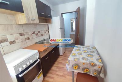 Garsonieră decomandată, mobilată în Micro 4 - 6