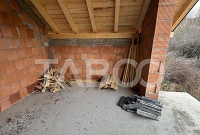 Casa individuala 5 camere curte 500 mp 127 mpu de vanzare Se - 25