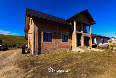 Casă individuală cu 6 camere cu Canalizare în Nazna - 4