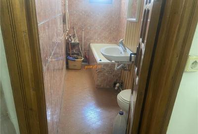 Apartament 2 camere , zona Liceul Economic , 56 mp , decoman - 3