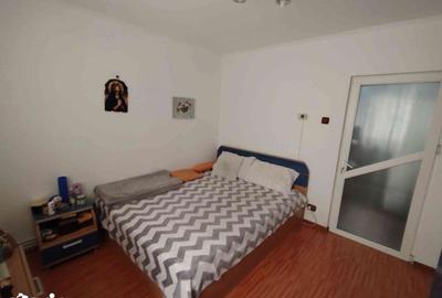 Apartament cu 3 camere decomandat în Micro 11 - 6