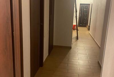 Apartament cu 3 camere decomandat în Central - 2