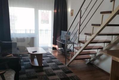 Apartament spatios de vanzare, 5 camere, 93 mp, zona Hotel D - 9