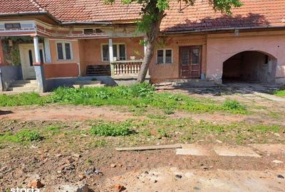 Casă cu 4 camere cu Teren 2000 Mp în Recea - 9