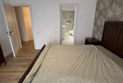 Casă cu 5 camere cu Teren 260 Mp în Dobroești - 9