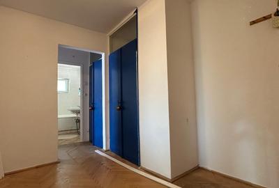 88.500 euro .. 2 camere cu centrala .. etaj intermediar - 3