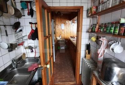 Casă cu 6 camere cu Teren 330 Mp în Central - 12