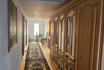 Casă cu 4 camere în Dumbrava - 8