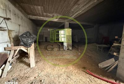 Casă cu 5 camere cu Teren 690 Mp în Central