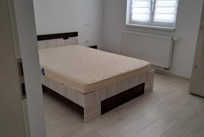 Proprietar / persoana fizica , vand apartament cu doua camere de 51 m2 utili , d - 4