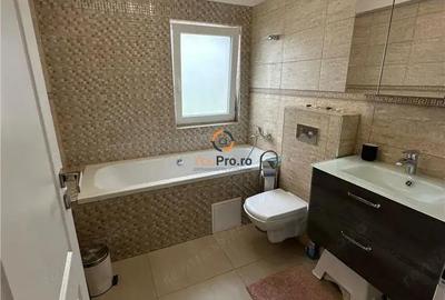 Casă cu Teren 600 Mp în Central - 10