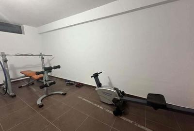Apartament cu 5 camere decomandat în Panduri - 11