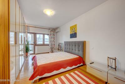 Casă individuală cu 11 camere cu Canalizare în Mogoșoaia - 16