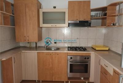 Royal Imobiliare - Vanzare Vila zona Bucov cartier Mica Roma - 2