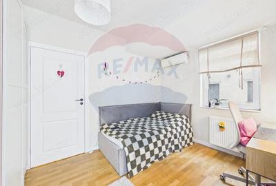 Apartament cu 4 camere semidecomandat, mobilat în Unirii - 12