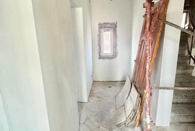 Casă individuală cu 7 camere cu Canalizare în Central - 14