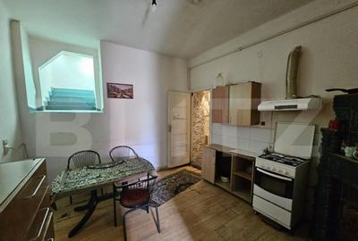 Casă cu 2 camere cu Canalizare în Central - 2