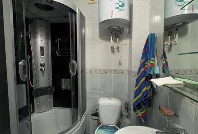 Apartament cu 2 camere decomandat în Spitalul Județean