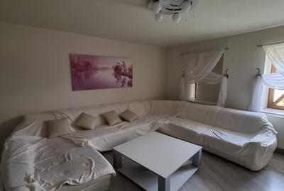 Casă cu 4 camere în Sânandrei