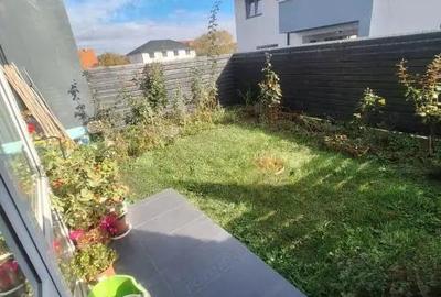 Casă cu 4 camere cu Teren 100 Mp în Central - 9