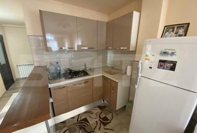 Casa de vanzare, spatiu comercial in suprafata 220 mp, in l - 21