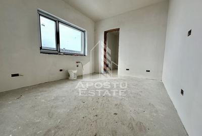 Duplex cu 4 camere in Chisoda la rosu