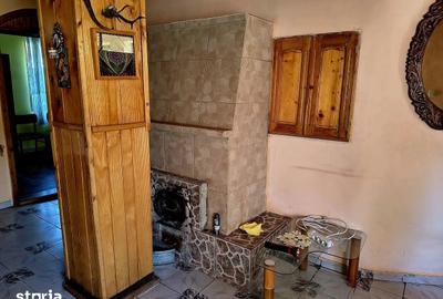 Casă cu 4 camere cu Teren 1000 Mp în Tractorul - 5