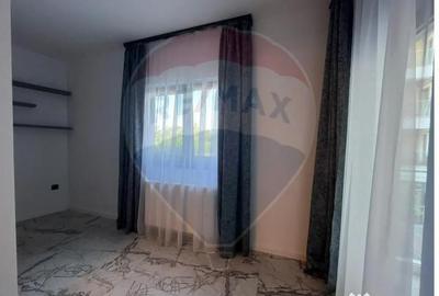 Apartament cu 3 camere decomandat în Turnișor - 3