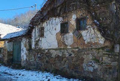 Casă cu 2 camere în Lupac