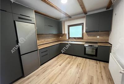 Cabana cu 7 camere 7 bai si teren 1000 mp in Avrig zona Mlaci - 10