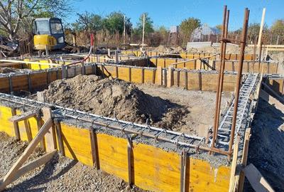 Casă cu 4 camere cu Teren 450 Mp în Roman - 6