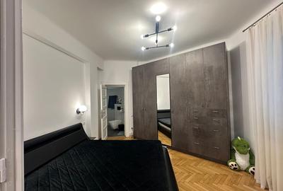Apartament cu 3 camere semidecomandat în Unirii - 2
