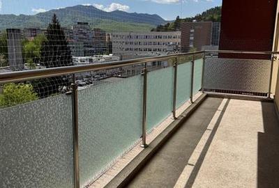 Apartament cu 3 camere decomandat în Județean - 4