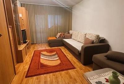 Apartament cu 3 camere decomandat, mobilat în Bartolomeu