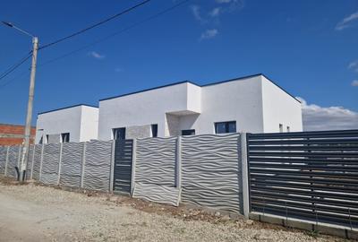 Casă individuală cu 3 camere în Berceni