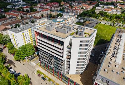 Apartament cu 4 camere decomandat, mobilat în Soarelui - 65