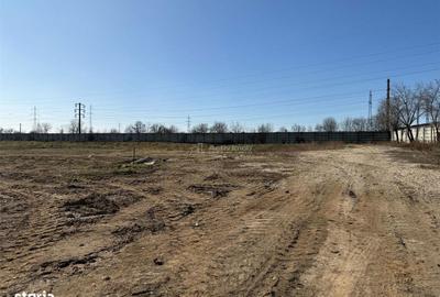 Teren de 77935 mp, în Vest