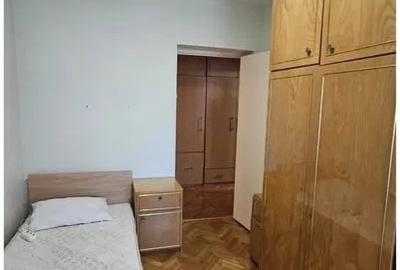 APARTAMENT 3 CAM, DECOMANDAT, ULTRACENTRAL - 4