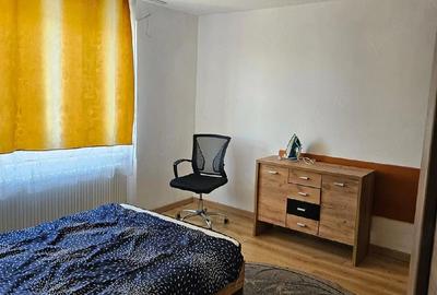 Apartament cu 3 camere decomandat în Progresul - 7