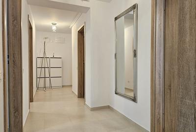 Apartament cu 3 camere decomandat în Tractorul - 2