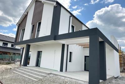 Casă individuală cu 4 camere cu Canalizare în Central - 2