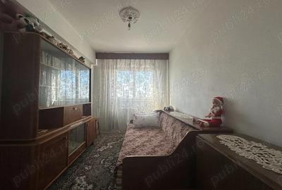 Agentia imobiliara VIGAFON vinde apartament 3 camere Bariera Bucuresti - 2