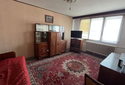 Apartament cu 2 camere decomandat în Drumul Taberei