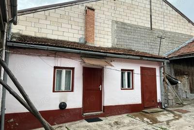 Casă cu 4 camere în Central - 5