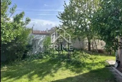 Casă cu 3 camere cu Teren 398 Mp în Central - 2