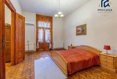 Apartament cu 3 camere semidecomandat în Central